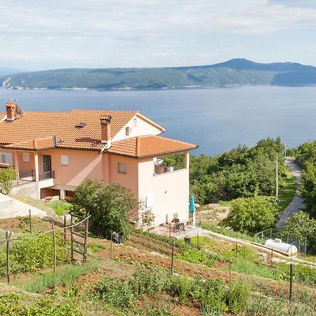 Apartmani Sandra Rovini Mošćenica Exterior foto