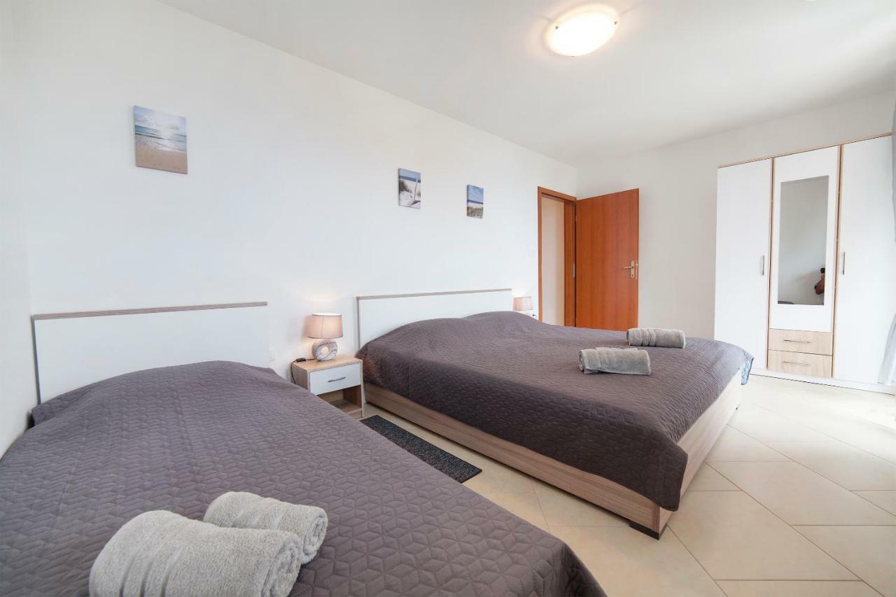 Apartmani Sandra Rovini Mošćenica Exterior foto